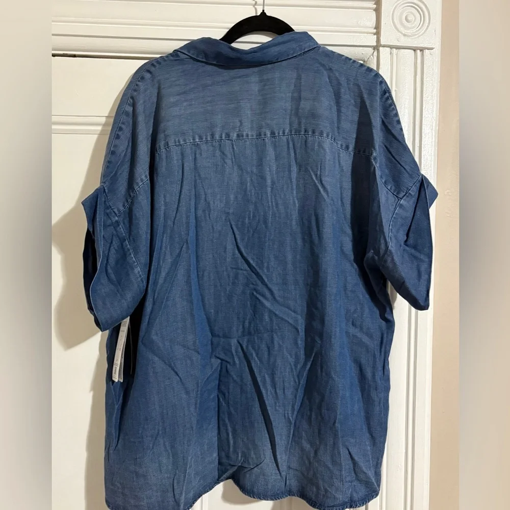 NWT Liverpool Crenshaw Collared Camp Shirt Chambray Hi-Low Summer‎ Casual